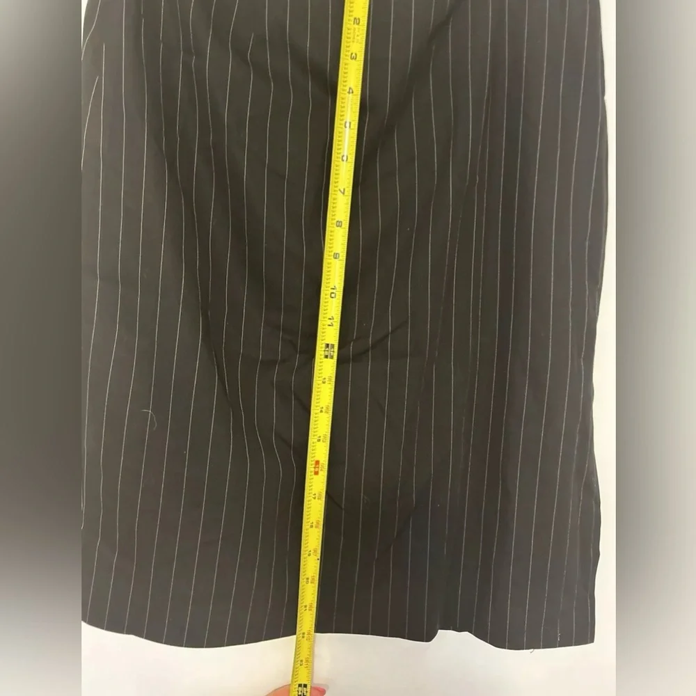 Sandra Angelozzi 3 piece Suit. Black pinstripe jacket 32, skirt 38, pants 40. - Picture 8 of 12